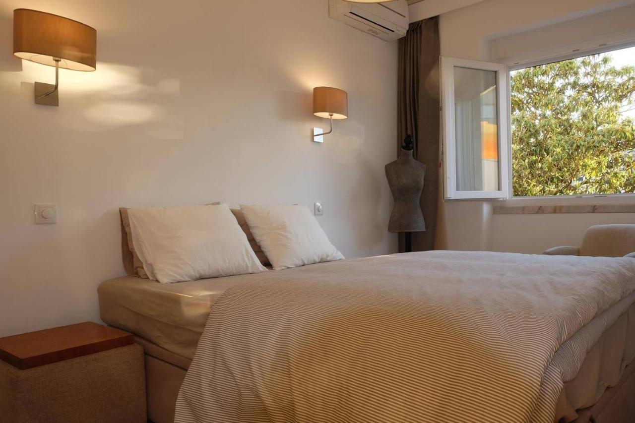 Central 2 Bedroom Apt W/Garden And Pantheon Views Lisboa Dış mekan fotoğraf